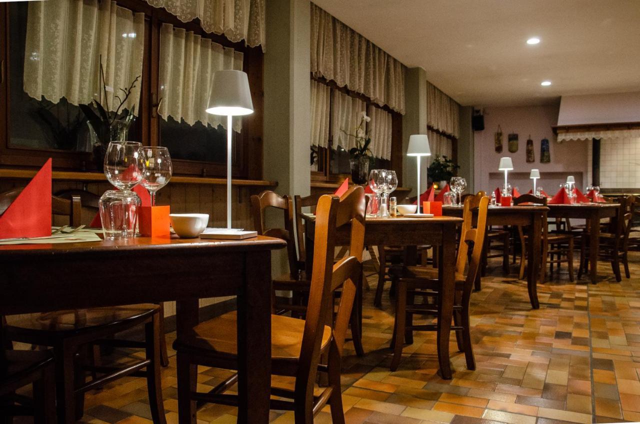 Al Fogolar Rooms & Osteria With Saunaland Tolmezzo Buitenkant foto